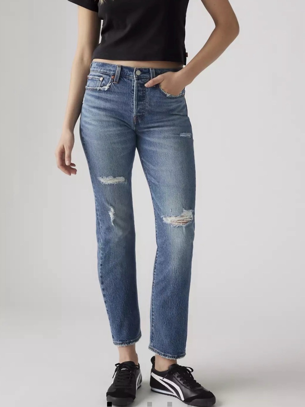 Levi’s wedgie straight Distressed ankle Jeans